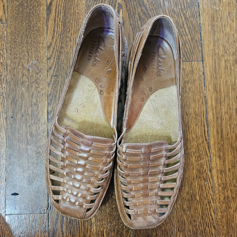 Clarks Woven Leather Flats size 7.5